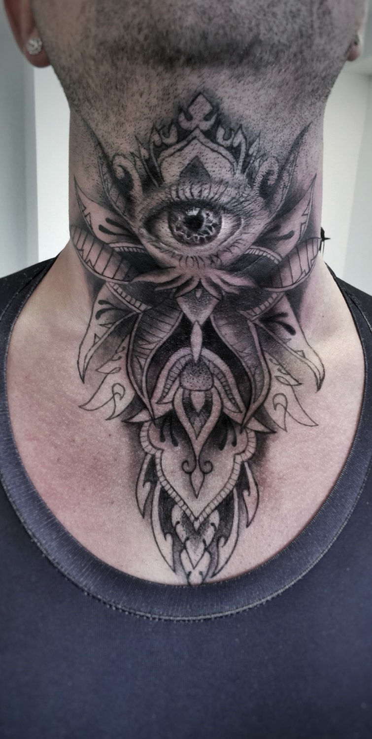 Ornamental eye on the neck